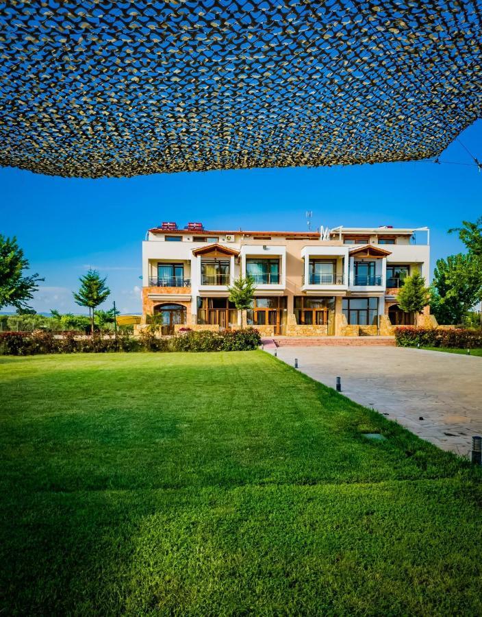 Elia Apartments - Nea Triglia Beach Nea Plagia Bagian luar foto
